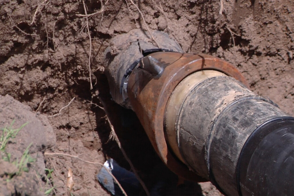 Ways To Deal With A Sewer Line Blockage Trenchless Pipe Repair